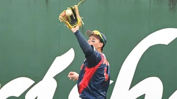 【侍ジャパン】森下翔太と西川史礁が接触ヒヤリ　森下翔太は2年ぶりのセンター起用