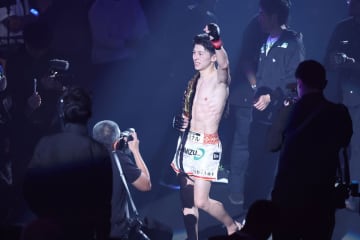 【ＯＮＥ】吉成名高　怒涛40連勝でムエタイ世界王座戴冠！「本当に不安で怖い気持ちもあった」