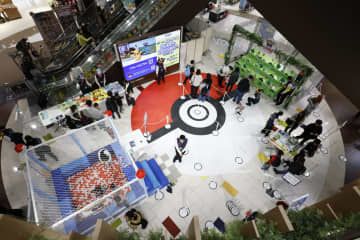 イオンモール幕張新都心がポケモン一色に!体験型イベント『ポケモン GO メガとっくん!』開幕中