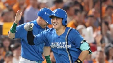 「濃い思い出がありすぎて...」電撃トレードの伏見寅威がSNSで仲間やファンへの思いつづる　阪神ファンにもメッセージ