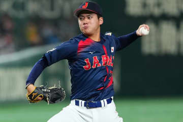 先発・金丸夢斗が３回３安打３失点で降板　３回には満塁ピンチで先制点献上、さらに重盗を決められ茫然【侍ジャパン】
