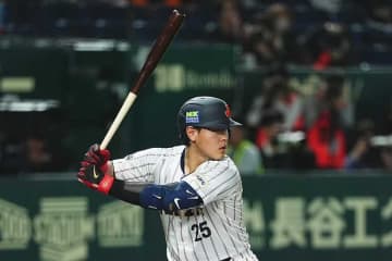 侍ジャパン戦、午後10時過ぎに大合唱「泣きそう」　岡本和真“ラスト応援歌”に涙「最高の餞別や」