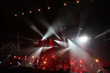 【速レポ】＜CROSS ROAD Fest＞Waive、すべてを燃やし尽くすサウンド「とても幸せです」