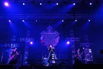 【速レポ】＜CROSS ROAD Fest＞FANTASTIC◇CIRCUS、明日への希望を繋ぐ景色「そこに生きてることを俺たちに見せてくれ！」