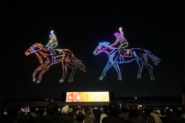 京都競馬場にディープインパクト出現！？ エリザベス女王杯後のショーにどよめき