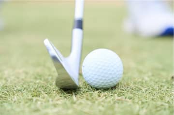 構えた時の正しいボール位置とは？ミスを減らす正しいアドレス