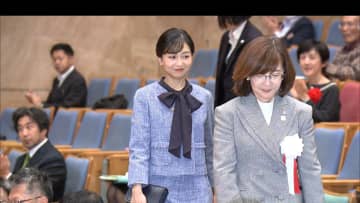 佳子さま「少年の主張全国大会」に10回目の出席　中学生の力強いスピーチを熱心に聞き入られる