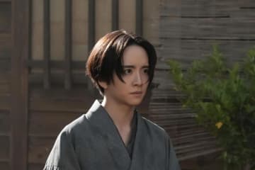 【ばけばけ】「抱きたいでしょ！」と詰め寄るフミ（池脇千鶴）。涙の告白から、ドタバタ喜劇への転換が絶妙！［写真多数］