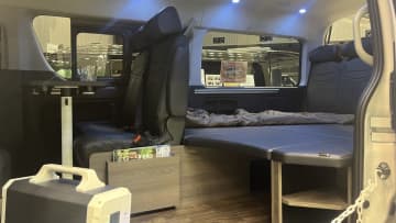 398万円「トヨタ・希少な新車」特に入手が難しい新車を確保、しかも即納可能。細部にまでこだわった設計がブッ刺さる！