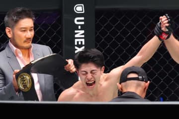 「井上尚弥の試合を見る感覚に似てきた」　40連勝でONE初代王座…強すぎる吉成名高にネット感嘆
