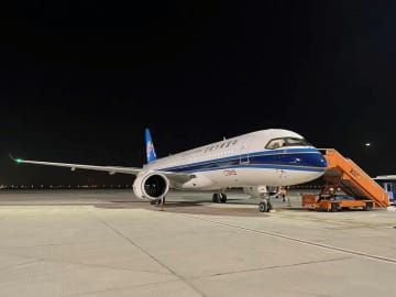 C919がアラブ首長国連邦に到着、2025ドバイ・エアショーに登場へ