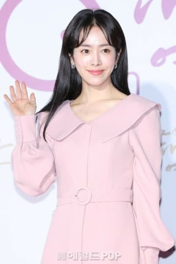 【単独】女優ハン・ジミン、新ドラマのスタッフ120人に自腹でスニーカーの贈り物…約300万円相当