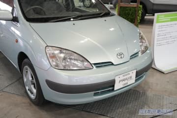 「赤字覚悟」で世界初の技術を大衆車に搭載。初代プリウスは、なぜ破格の215万円で売ることができたのか？