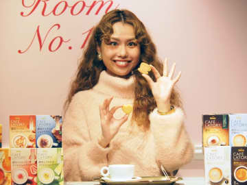 AGFが手軽に楽しめる本格的なカフェ情報拡散　原宿に「ブレンディ カフェラトリー」スティック1本で得られる小さな幸せ体験の場