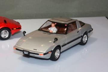 1981年のプラモデルが現代によみがえる！　タミヤ「1/24　マツダ サバンナ RX-7」【#タミヤフェア2025】