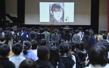 奈良小1楓さん殺害21年で集会　「当たり前のことの幸せ考えて」