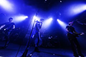 ザ・クロマニヨンズの全国ツアーがスタート　マーシーの歌唱曲にも大歓声