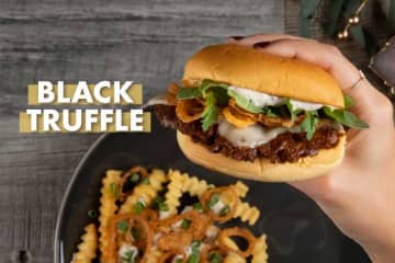 シェイク シャックの期間限定“ブラックトリュフ”バーガー登場！香り高い贅沢フレーバーを味わって
