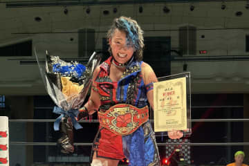 【OZアカミー】加藤園子、OZラストマッチでパイオニア王座奪取！ 翔、AKINOを“2人まとめて”丸め込み有終の美