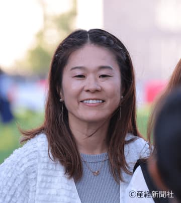 澤穂希、夫婦で放つ圧倒的オーラ　「めっちゃ素敵」とアスリート仲間も絶賛