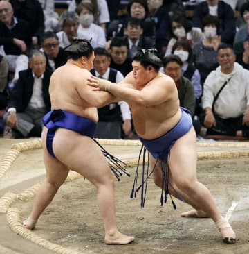 大の里、9連勝でトップ維持　豊昇龍7勝目、安青錦は1差追走