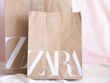 「コーデ暗くなりがち」な人へ！【ZARA】40・50代の差し色に♡「ボルドー色バッグ」