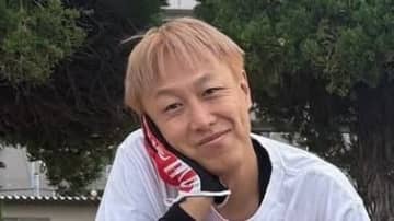 「希少なバイク」お見送り芸人しんいち 購入したオフロード車をお披露目！「2台持ちです」と楽しげな姿に「ガチ渋い」「カッコよー」