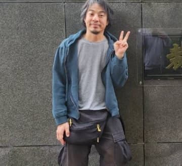 ひろゆき「誰が馬車馬になるんだろう？」と皮肉→「本当に辛い」「普通の生活でも厳しい」と共感の声。最低賃金の目標を事実上撤回した報道うけ