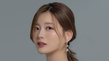 「来週から臨月」第2子妊娠中 井戸田潤の妻・蜂谷晏海 おなかふっくらドレス姿のマタニティフォト公開！"残り少ない妊娠生活”への思い
