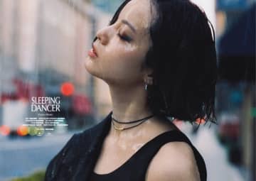 “平手友梨奈の在ったかもしれない1日”がコンセプト、ソロ初のオフィシャルカレンダー『SLEEPING DANCER』