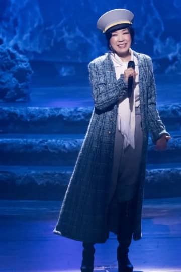 【レポート】松任谷由実、時空を超えた音楽宇宙が拡がる＜THE WORMHOLE TOUR＞開幕