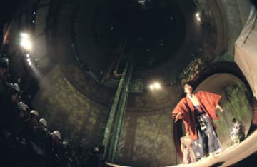 ＜あのころ＞地下40mで狂言を上演　22年前の11月18日