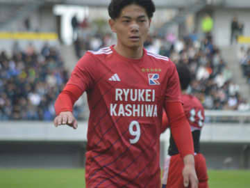 FWからボランチ転向 努力の男・MF山元琉士が決勝弾! 流経大柏が2-1で延長の末、専大松戸を下し全国へ