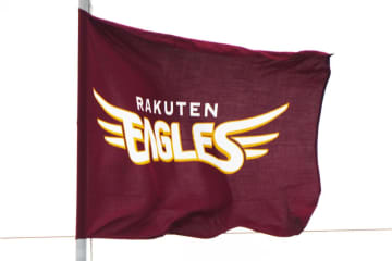 楽天戦力外の28歳投手、不可解な「遊戯王カード」をSNS投稿　その“真意”が話題呼ぶ