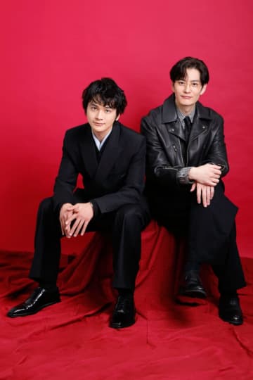 【『ちょっとだけエスパー』連載2】北村匠海×岡田将生、“謎の男”2人が語る大泉洋の魅力