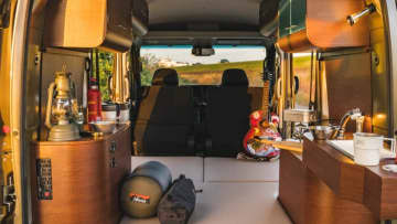 「この軽自動車…ちょっとズルい…」利便性と本格的な装備で大活躍。ガンメタ塗装が胸を打つ、最短1ヶ月納車は涙が出るほど嬉しい。