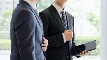 若手だけ優遇？ 上司の6割が“部下に嫉妬”と回答　職場で何が起きている？