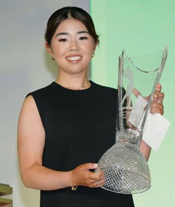 山下美夢有「これからも努力」　米女子ゴルフ、新人賞受賞