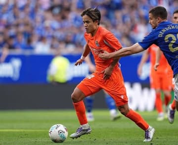 「プレミアリーグのウイングとは大きく異なる」日本代表MFのイングランド名門への “107億円移籍”に地元メディアは期待！「特に魅力的なのは…」