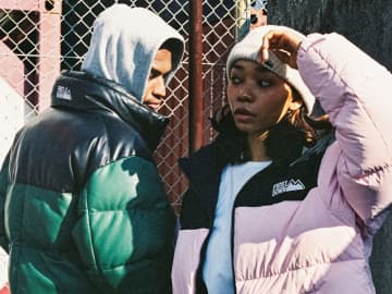 80年代NYストリートの熱狂が蘇る！「FIRST DOWN USA」が土岐プレミアムアウトレットに11/21オープン！