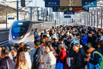 中国の鉄道旅客数、1～10月は39億5千万人で過去最多に