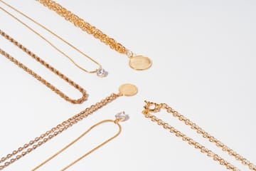 十数年前に買った金のネックレスを査定してみたら、3本で30万円に！ 元値より高値で売った場合、税金を払わなければいけませんか？