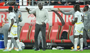 「苦戦した日本戦で多くを学んだ」完敗から中３日…ガーナ指揮官が教え子の韓国エースを警戒「ペナ付近でのFKは要注意」