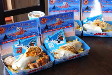 USJ「ジョーズ」50周年イベントがスタート！　レストランの新メニューを初日に食べてきた