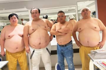 サンド伊達みきお、じつは痩せていた？　100キロ超え芸人との写真公開「情けないくらい細身」