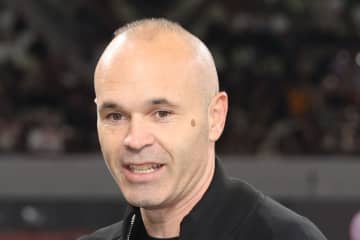 クラシコＯＢ戦中止にＳＮＳは疑問視「天皇杯決勝と同日の違和感」「ゴール裏で１万円？」