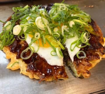 藤あや子、「並んで入った」日帰り大阪で超人気店のお好み焼きを堪能