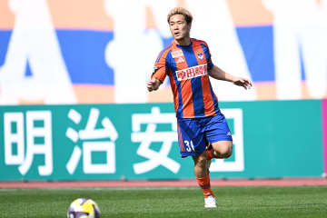 まさかの契約満了「嘘でしょ？」　J1昇格の功労者…キャプテンの退団発表で「ショックすぎる」