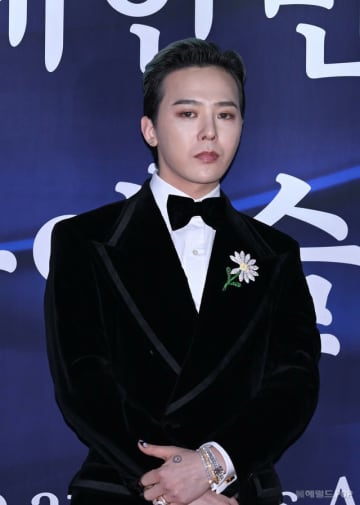 G-DRAGON、米Complex「21世紀ベストドレッサー」に選定…カニエ＆ベッカムと肩を並べる