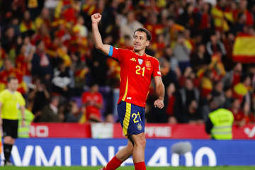 オヤルサバル、スペイン代表通算50キャップに到達！　バスク人選手最多得点記録更新にも迫る